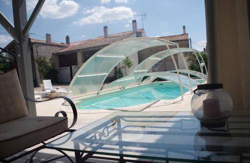 Saint-Hilaire-la-Palud Lit Et Petit-Déjeuner | 58 m² Chambre d'hôtes ∙ 6 personnes