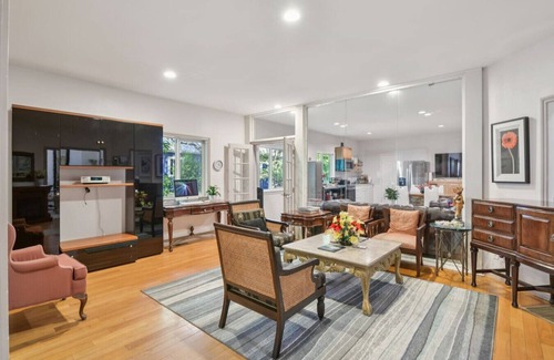 SeaTac Maison | 592) 6 bedrooms/Walking distance to airport