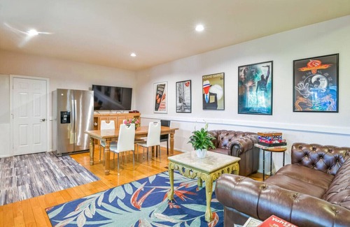 SeaTac Maison | 592) 6 bedrooms/Walking distance to airport