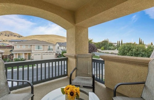 Antioch Maison | 5BD/4.5BA Home for Monthly Rental in Antioch