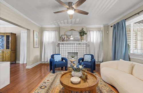 Larimer Maison | 5bd Chic Barn: Games - Contemporary - Central