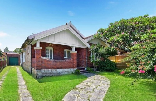 Chatswood CBD Maison | 5bedroom holiday house in Chatswood