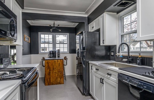 Toledo Maison | 5BR/2BA Beautiful and Spacious Home in Quiet Area