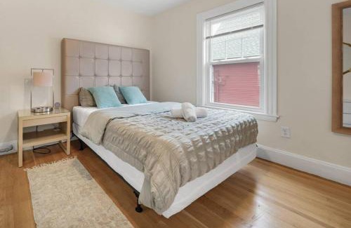 Allston Appartement | 5BR 2BH Bright & Spacious Apt in Brighton