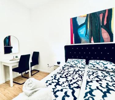 Liesing Appartement | 5BR Apartment Near Atzgersdorf Park, 11Min Walk