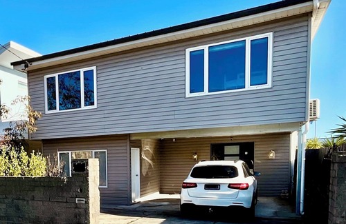 Edithvale Maison | 5BR Beachfront 🏠 30m to Beach, Reno 2024, Amazing 180° Ocean Views , 🐶Friendly