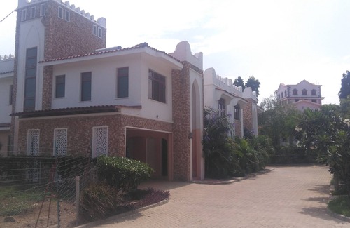 Bamburi Villa | VILLA MEUBLEE 5BR