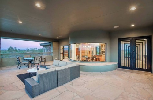 Turquoise Hills Maison | 5BR-Paradise Valley City Views