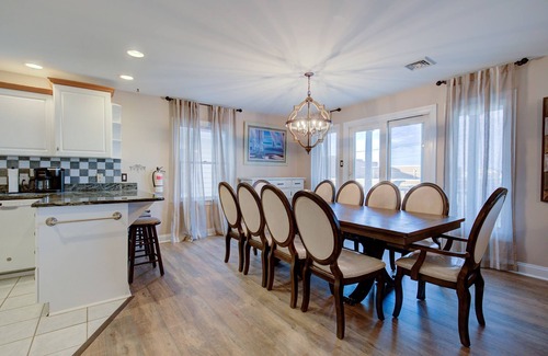 North End Maison | 5BR Steps to Beach & Boardwalk! Summer booking fast!
