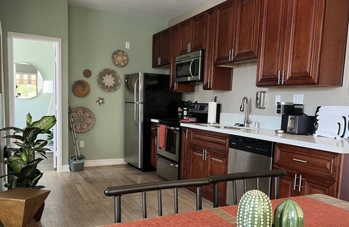 Civic Core Appartement | .5mi walk to GASLAMP/ 2 blocks Transit Center. AC!