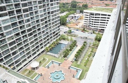 Taman Mount Austin Appartement | 5MIN 2-4pax Amazing Studio Near IKEA JB, AUSTIN WATERPARK, AEON, TESCO, KSL