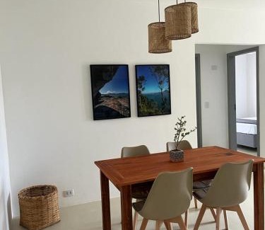 Barra da Lagoa Appartement | 5min da Orla do Itaguá, Wi-fi, Varandas e Rede