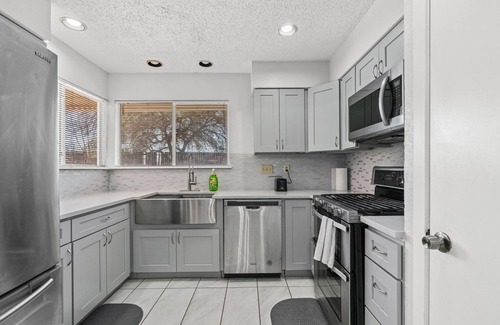 Milwood Maison | 5min from Apple/Domain & 20min from Downtown Austin!