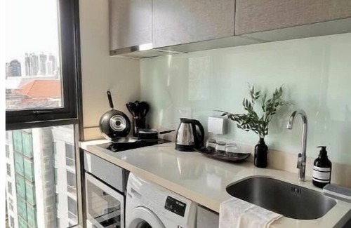 Sukhumvit Appartement | 5min to BTS Fully Equipped Kitchen with City View