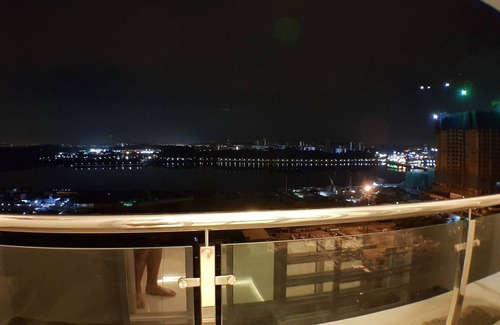 Central District Copropriété | 5MINS À CIQ / CITYSQUARE !! Balcon avec une belle vue