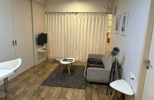 Surat Appartement | 5mints to Airport! Family sized cosy place swimming pool, garden, gym & playarea