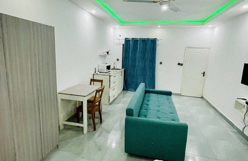 Serrekunda Appartement | 5minutes drive to the beaches near by an 4minutes drive to senegambia