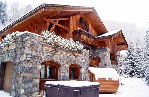 Meribel Village Chalet De Ski | 5mn des Pistes | Chalet cozy + Sauna et Local Ski