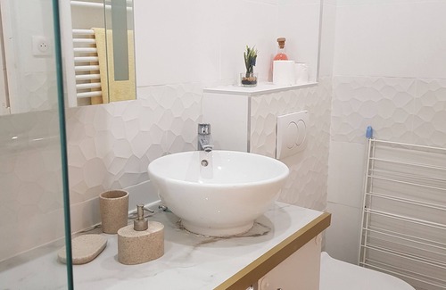 Picpus Appartement | 5mn de Paris porte de Bercy, Et 30mn de Disney. Animaux de compagnie acceptés!