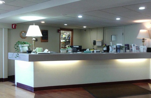 Downtown Hôtel | 5th Avenue Inn & Suites
