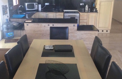Dalyan City Center Villa | Villa de lujo de 5 dormitorios, piscina privada y bar, wifi gratuito, aire acondicionado, TV por satélite, 2 salones