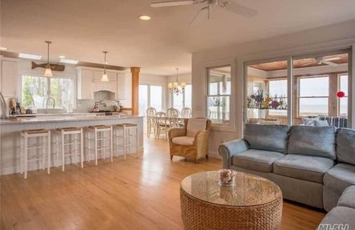 Wading River Appartement | 6 Bedroom 822960 by Houzlet