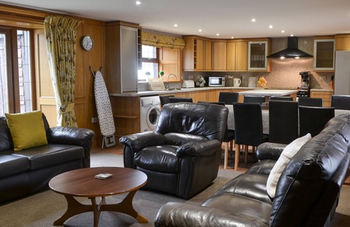 Lockerbie Cottage | Hébergement 6 chambres à Hangingshaw, près de Lockerbie