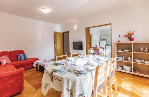 Pavicini Maison | Belle maison de 6 chambres à Segotici