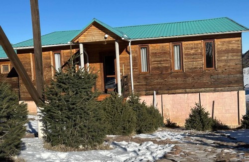 Chunkurchak Maison | 6-bedroom country house in beautiful Bishkek with AC, WiFi
