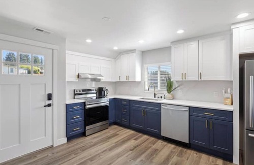 Des Moines Appartement | 6-Bedrooms Ocean View-Perfect for Groups & Family.