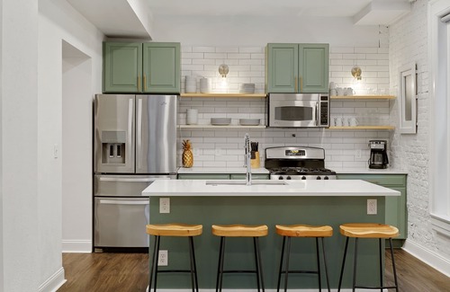 Uptown Maison | 6 Bedrooms - Stunning Remodel, Heart of Downtown Denver