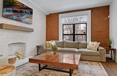 Uptown Maison | 6 Bedrooms - Stunning Remodel, Heart of Downtown Denver