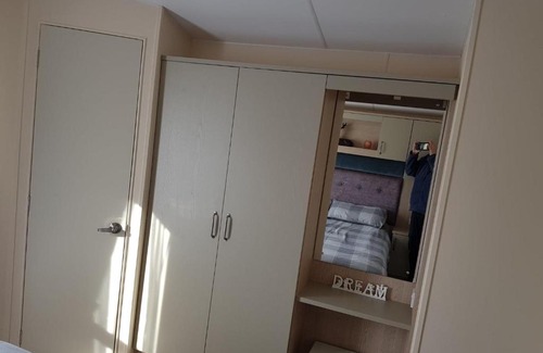 Chapel Saint Leonards Autre | 6 BERTH DELUXE CARAVAN PALM GROVE 42