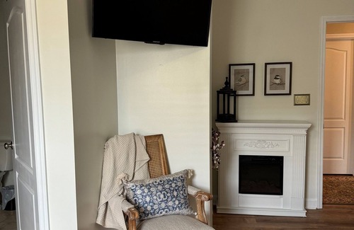 Sylvester Hôtel | 6-BR in Sylvester, GA - Southern Charm Meets Spacious Comfort