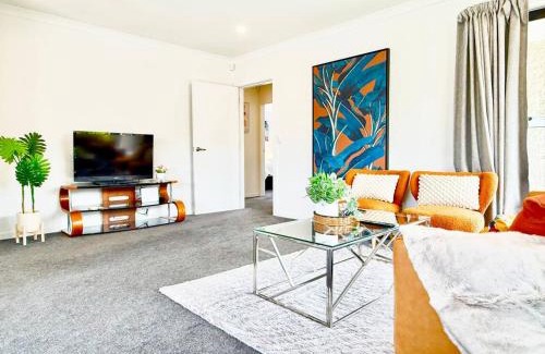 Avonhead Maison | 6 Guests Family Home 7 Minutes to Airport