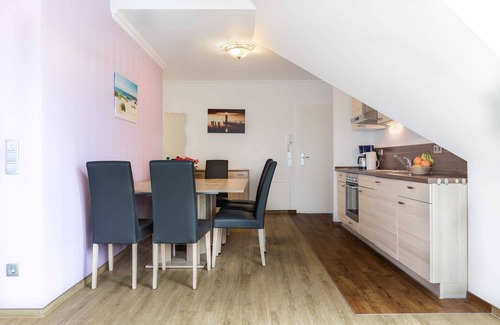 Pepelow Appartement | (6) Kerstin, 3-room apartment, loggia, upper floor - Ostseeferienhaus Drachenflieger Pepelow OFC 02