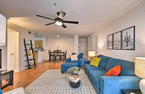 Camelback East Copropriété | 6 Mi to Downtown: Phoenix Condo w/ Pool Access!