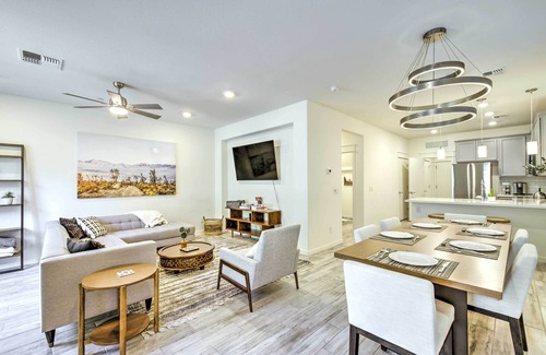 Chandler Maison | 6 Mi to Dtwn Chandler: Newly Built Townhome