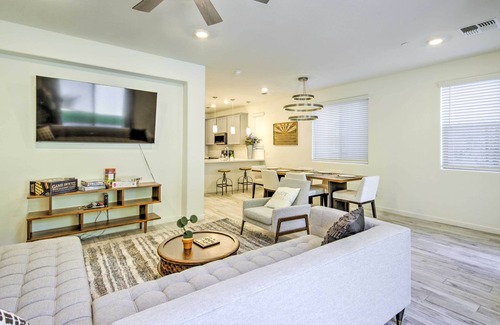 Chandler Maison | 6 Mi to Dtwn Chandler: Newly Built Townhome