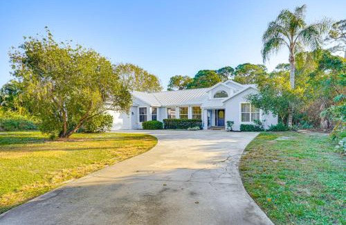 Indian River Estates Maison | 6 Mi to Dtwn Pet-Friendly Retreat in Fort Pierce!
