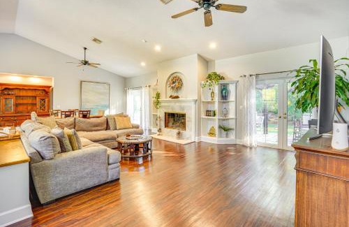 Indian River Estates Maison | 6 Mi to Dtwn Pet-Friendly Retreat in Fort Pierce!