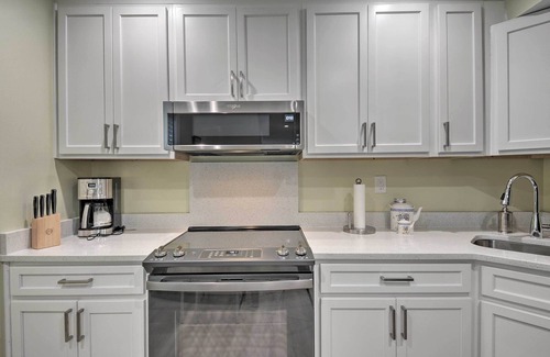 Brightwood Maison | 6 Mi to Ivy City: Guesthouse w/ Fire Pit in DC!