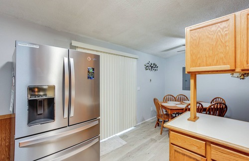 Auburn Maison | 6 Mi to Lake Meridian Park: Auburn Home w/ Yard