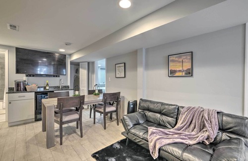 Northeast Appartement | 6 Mi to National Mall: Modern DC Apartment!
