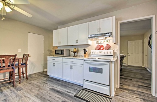 Sun City Maison | 6 Mi to State Farm Stadium: WFH-Friendly Home!