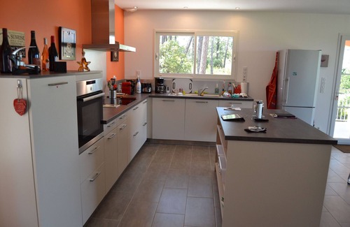 Merindol-les-Oliviers Maison | A 9km de Vaison-la-Romaine, villa au décor moderne, piscine chauffée