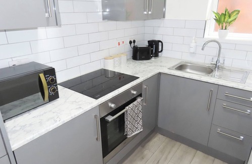 Sheldon Appartement | 6 Mins to NEC & BHX Studio FREE PARKING