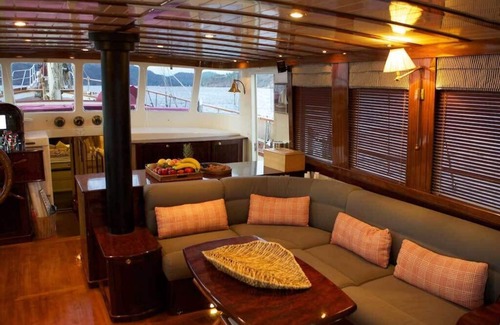Faralya Location De Bateaux | Goélette de luxe 6 pers. www. yachttogo. com