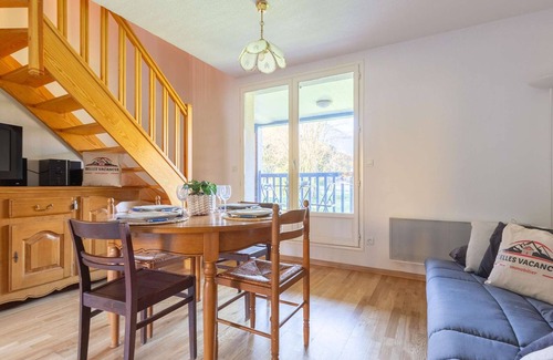 Bourisp Appartement | 6-person duplex in Bourisp with balcony, private parking & ski locker