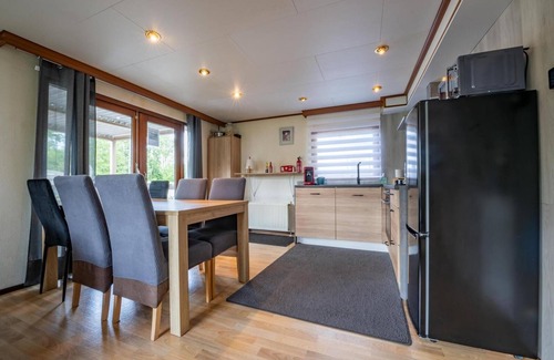 Hoek Maison | 6-person holiday chalet in a child-friendly park in Hoek